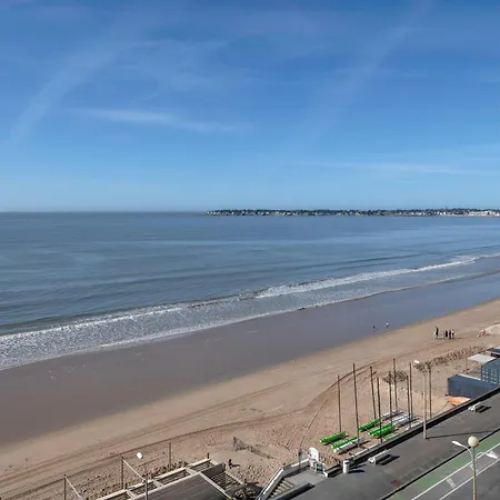 Splendide Vue Et En Front De Plage!